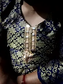 01Mona's cam snapshot