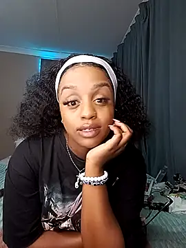 Queen-Chocolate's cam snapshot