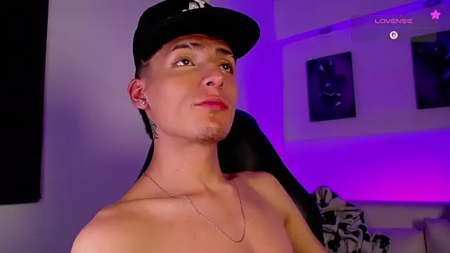 MateoMitchell live sex cam