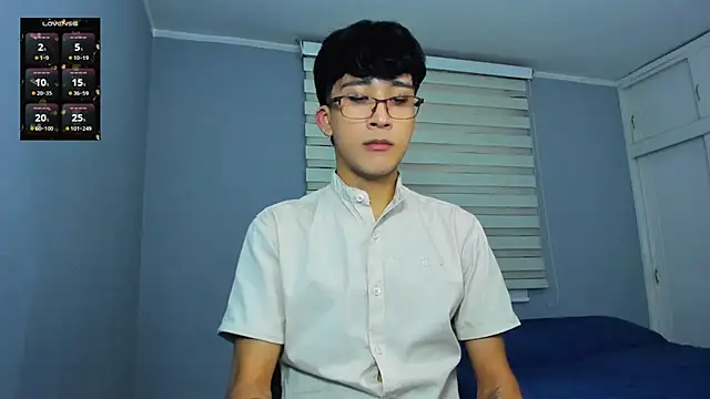 tom_Howard live sex cam