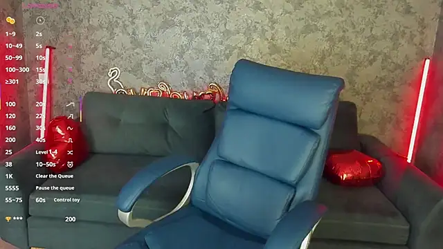 LuxSopphia's cam snapshot