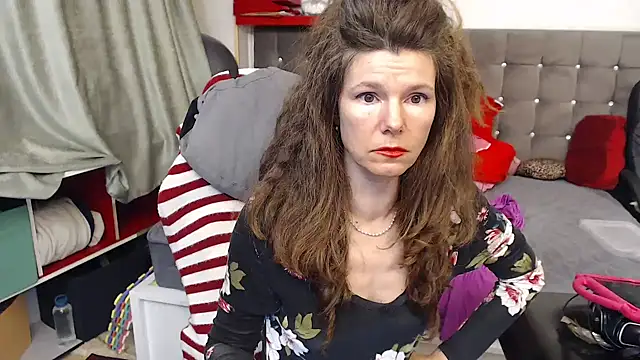 kellyterapy's cam snapshot