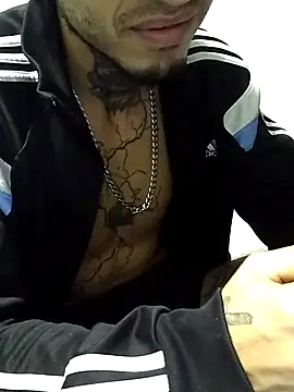 Tattoboy19cm live sex cam