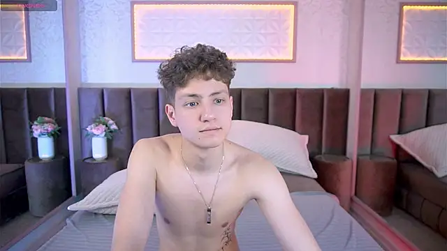 StefanBev live sex cam