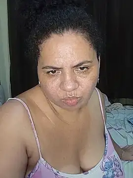 Ravena2290's cam snapshot