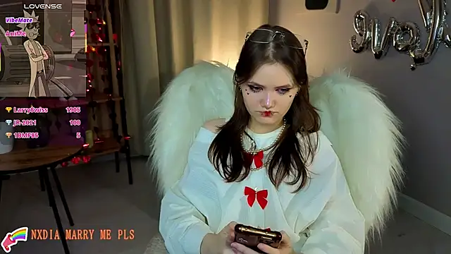 Dilara_xBaby's cam snapshot