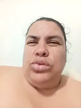 yaneth_'s cam snapshot