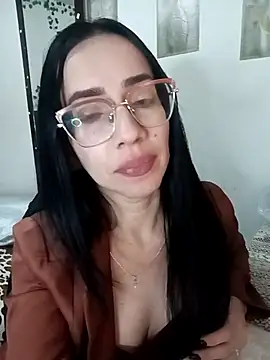 YaraDuartee's cam snapshot