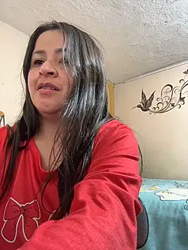 latinfemale's cam snapshot