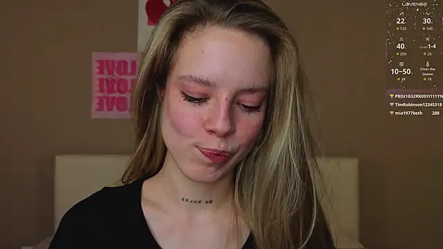 TiffinyMergist's cam snapshot