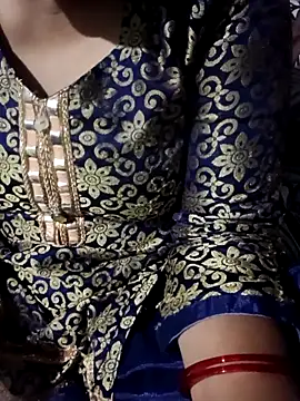 01Mona's cam snapshot