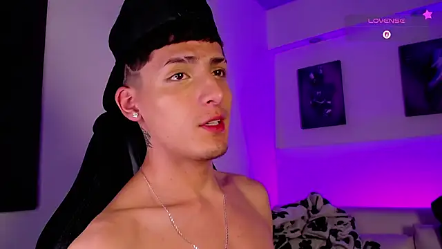 MateoMitchell live sex cam