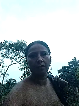 esmeralda_li's cam snapshot