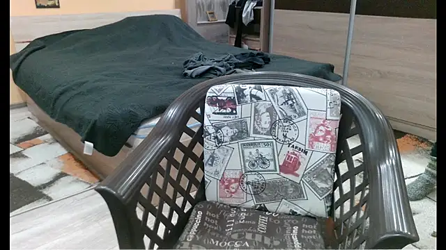 alieninhumanbody1 live sex cam