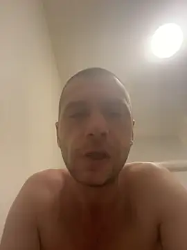 Kinkycouple142's cam snapshot