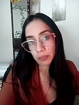 YaraDuartee's cam snapshot