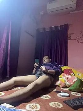 Saxymood1111's cam snapshot