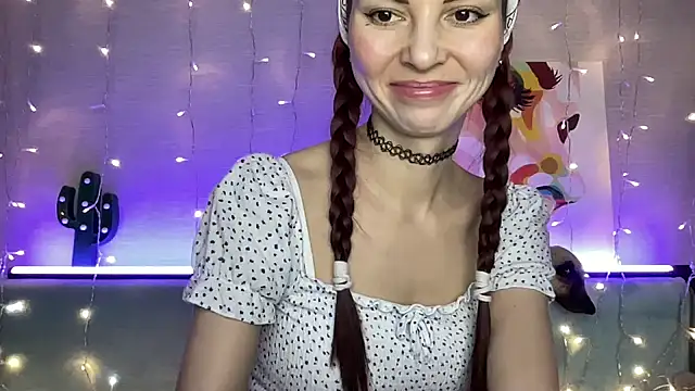 Musicalgirl's cam snapshot