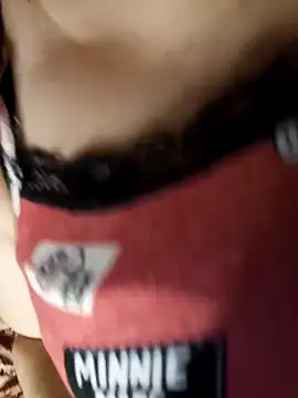 Rouzalinda_1's cam snapshot