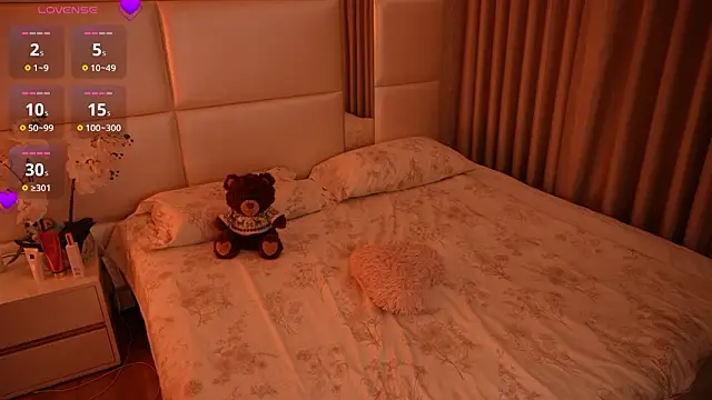 Lilly_Colins live sex cam