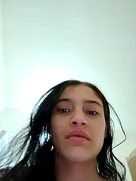 Virgin_Pussy_SquirtPVT live sex cam