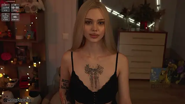 ManiFreyja live sex cam