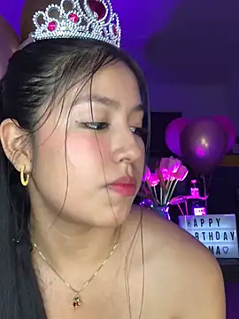 EmmaRossem live sex cam