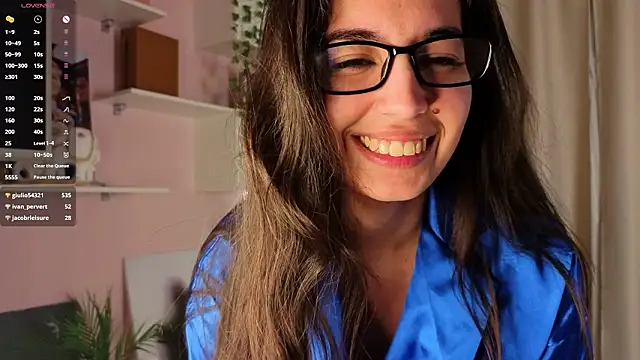 EmmyNoel live sex cam