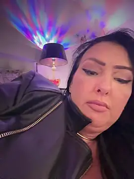 TiffanyRoxx live sex cam