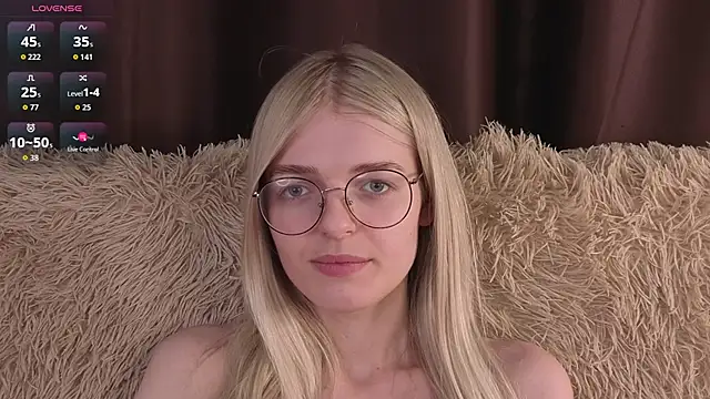 MonicaShiny live sex cam