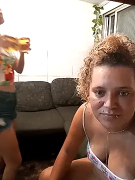 LoiraQuente69's cam snapshot