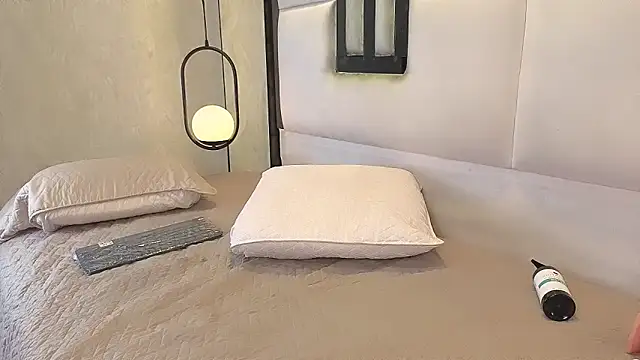 JuneCollins's cam snapshot