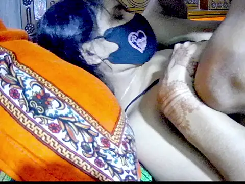 Hotx-maya's cam snapshot