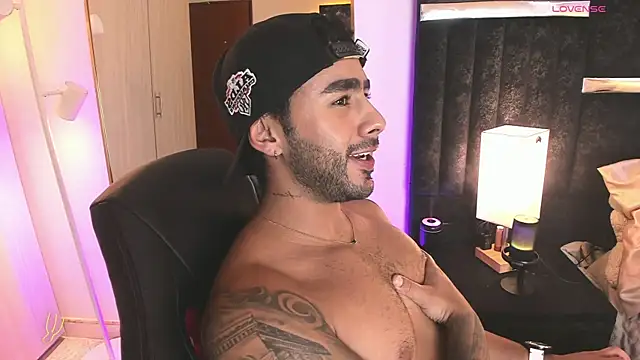 ItsMeEros live sex cam