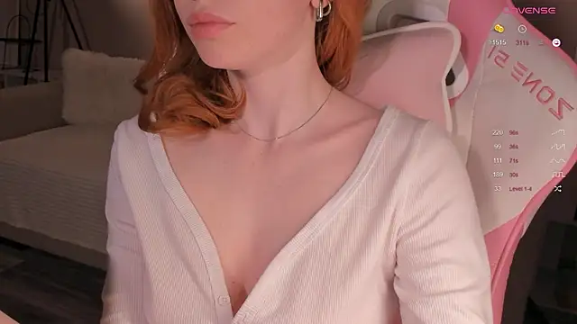 Elisahsthetics's cam snapshot