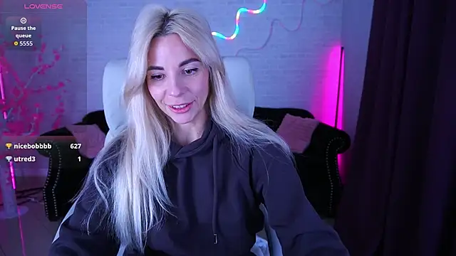 BellaRayyy's cam snapshot