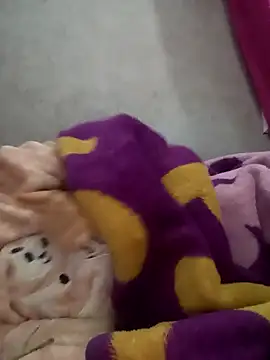 Sellena2's cam snapshot