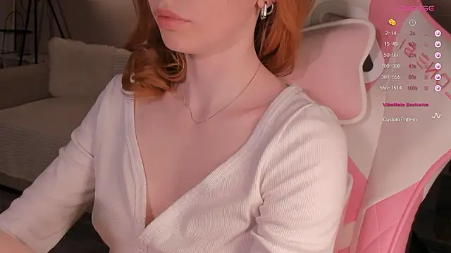 Elisahsthetics's cam snapshot