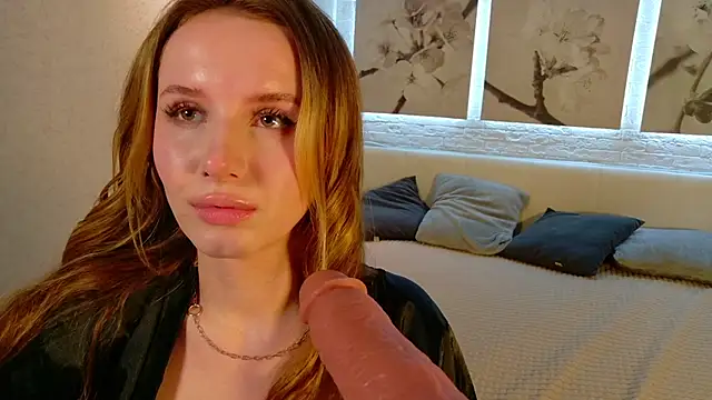 Betty_June's cam snapshot