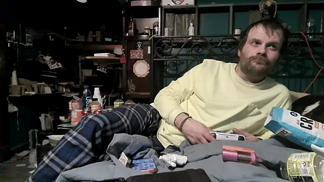 charactrzero's cam snapshot