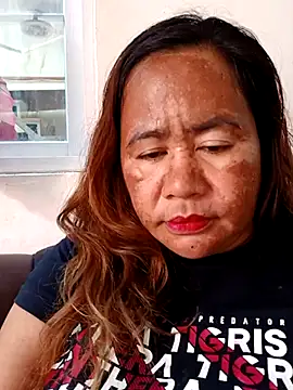 mature_l0ve's cam snapshot