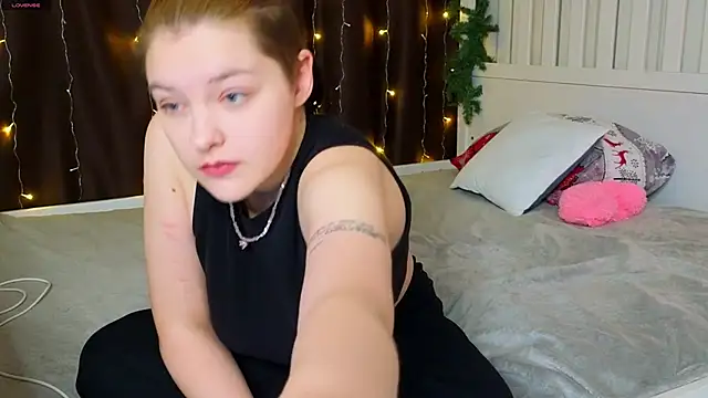 BevHanni's cam snapshot