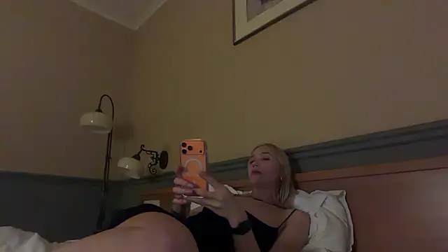 AngelJeni's cam snapshot