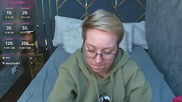 AlexandraGreen live sex cam