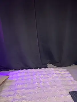 AubrieleRouj1's cam snapshot