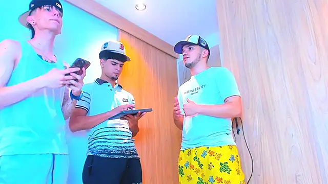 TheBatMansion live sex cam