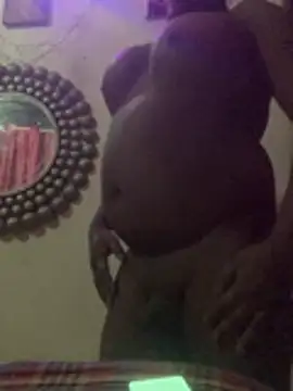 Kajal-Shemale69 live sex cam