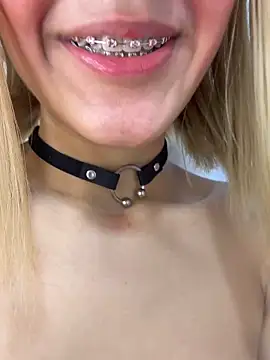 SweetBunnyGF live sex cam