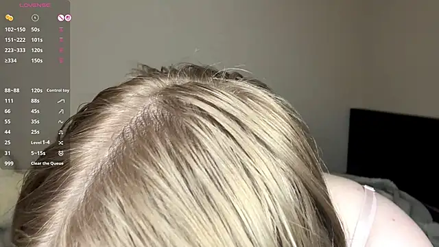 ZaraCreedon's cam snapshot