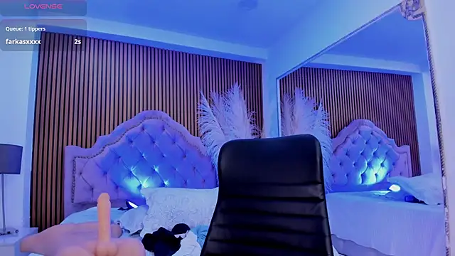 SelenaStonne's cam snapshot